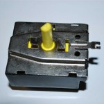 WE4M404 Maytag Dryer Control Switch Selector 3 Position 212D1095P002